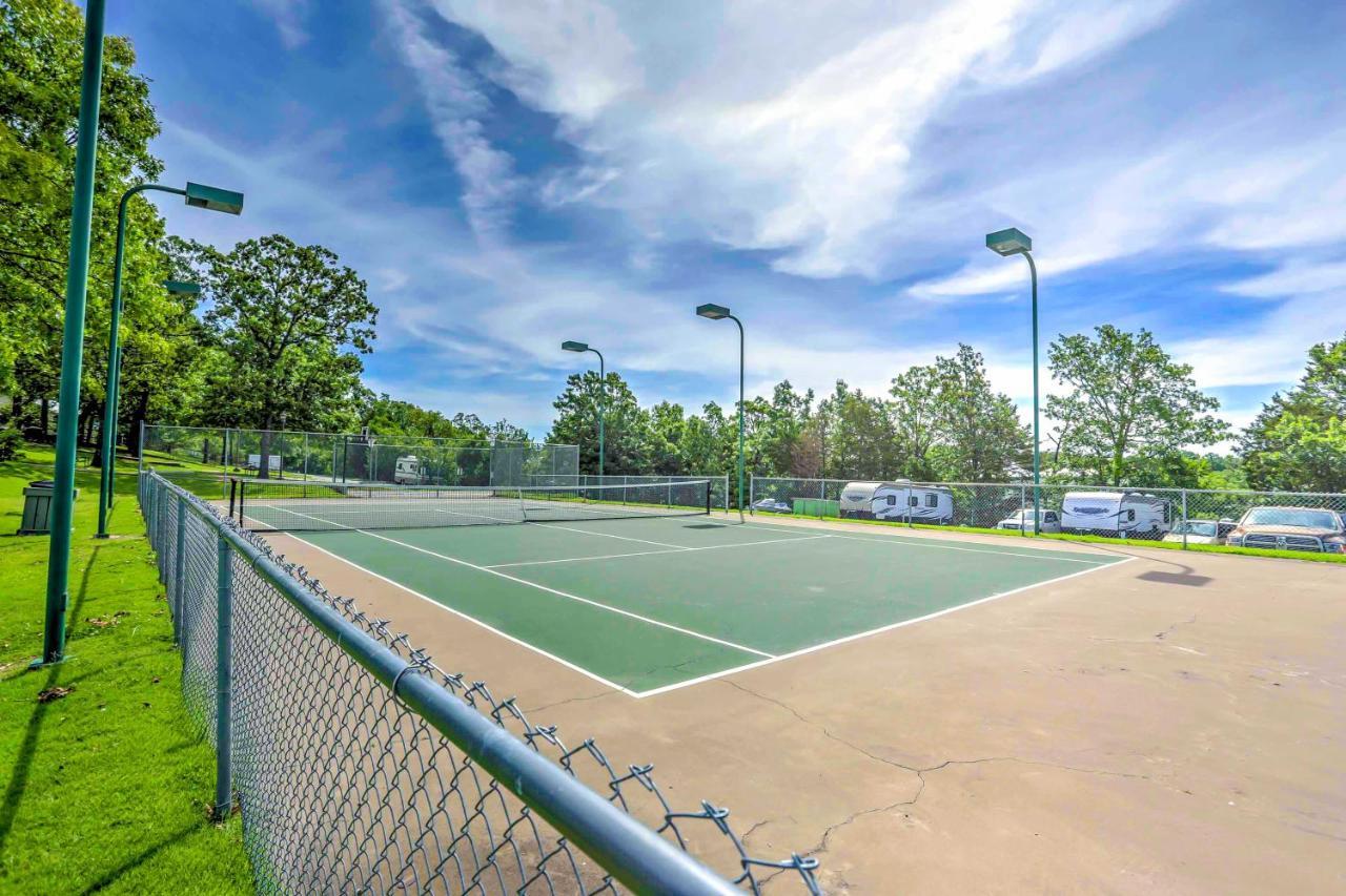 Branson Resort-Style Retreat 4 Mi To Strip Extérieur photo
